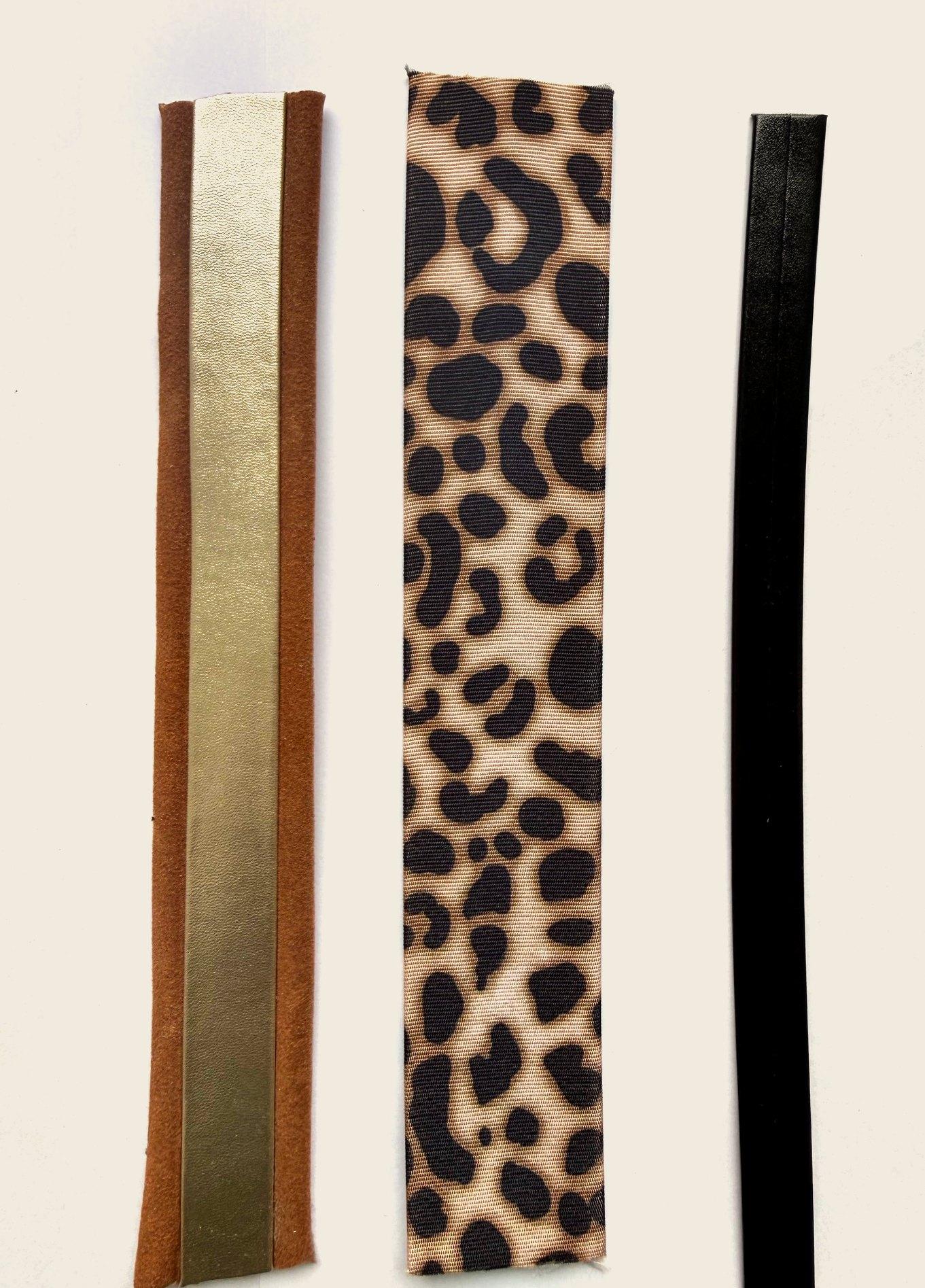 Três tiras acopladas: dourada sobre caramelo, animal print e preta